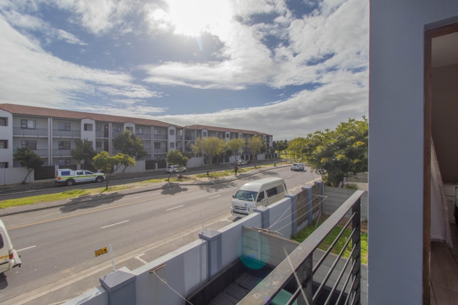 2 Bedroom Property for Sale in Parklands Western Cape